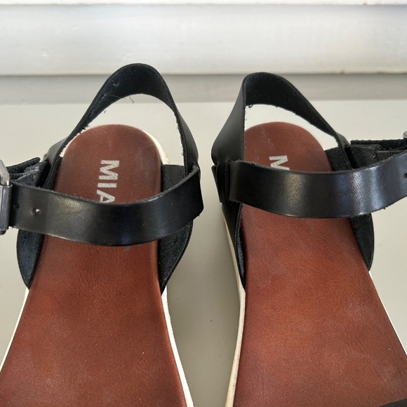 Mia Black Platform Sandal Sz 7.5 - Picture 6 of 11